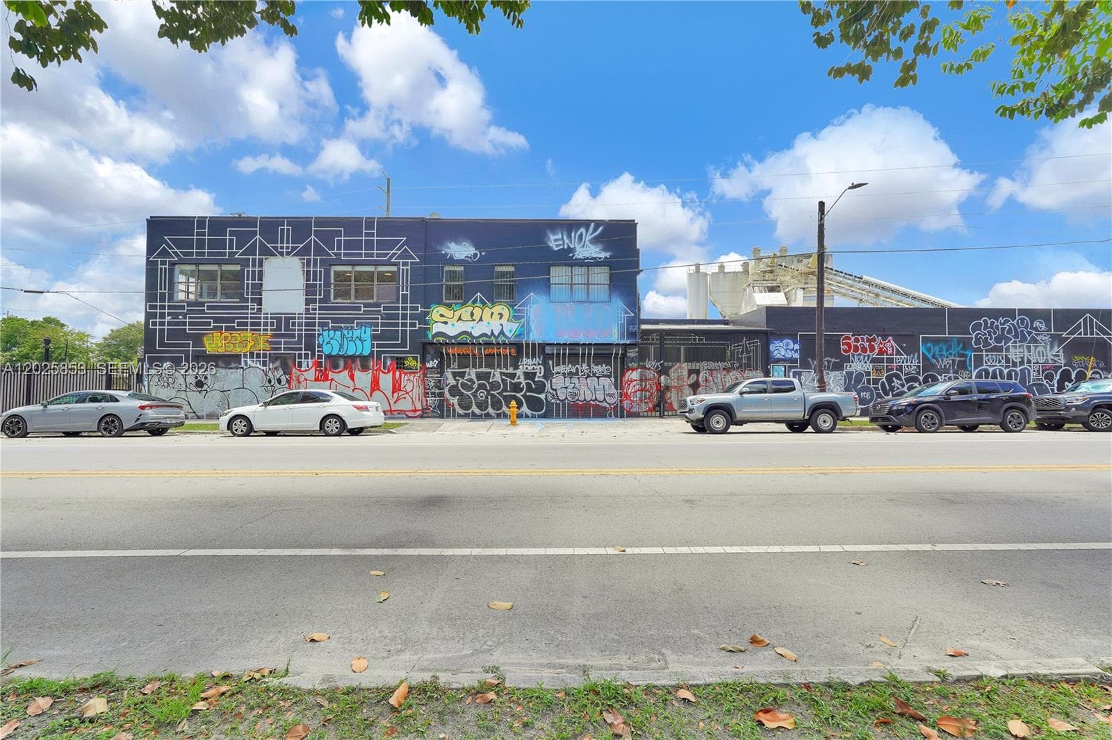 Miami, FL, 33136