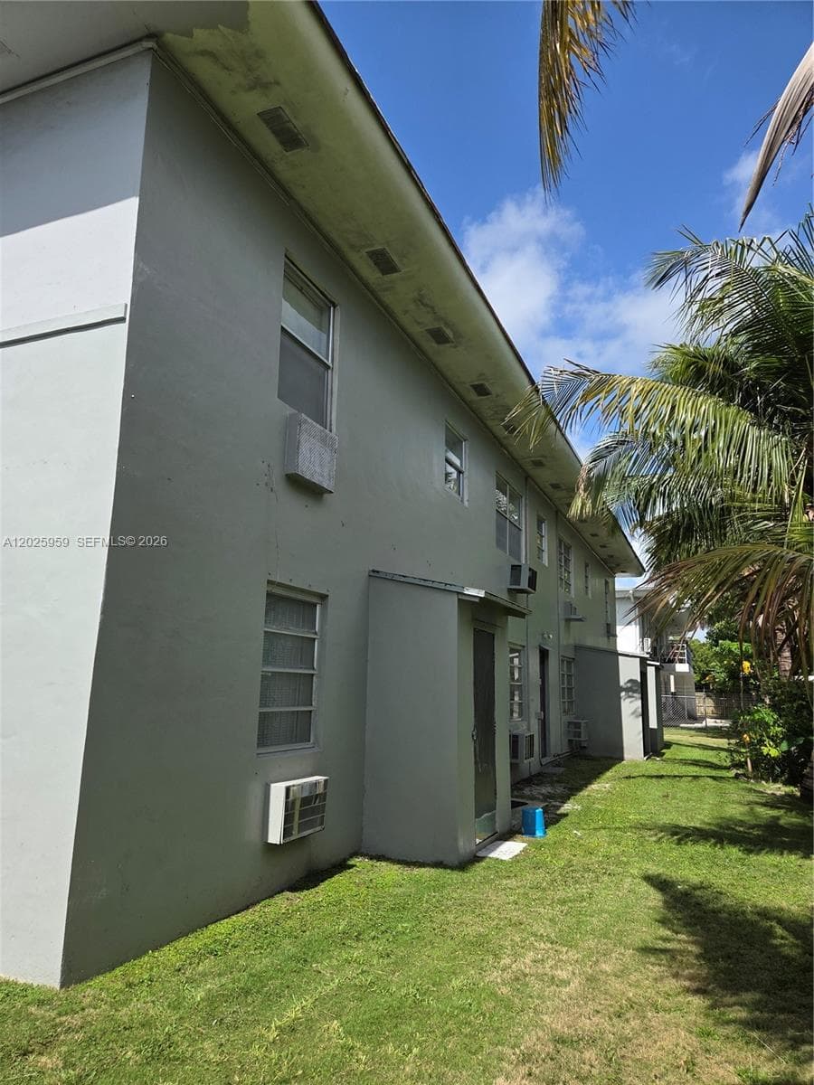 511 NE 82nd Ter, Miami FL 33138