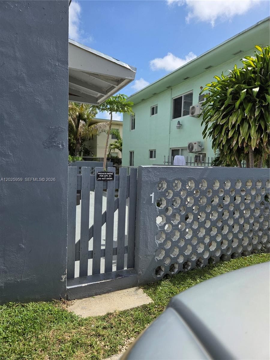 511 NE 82nd Ter, Miami FL 33138
