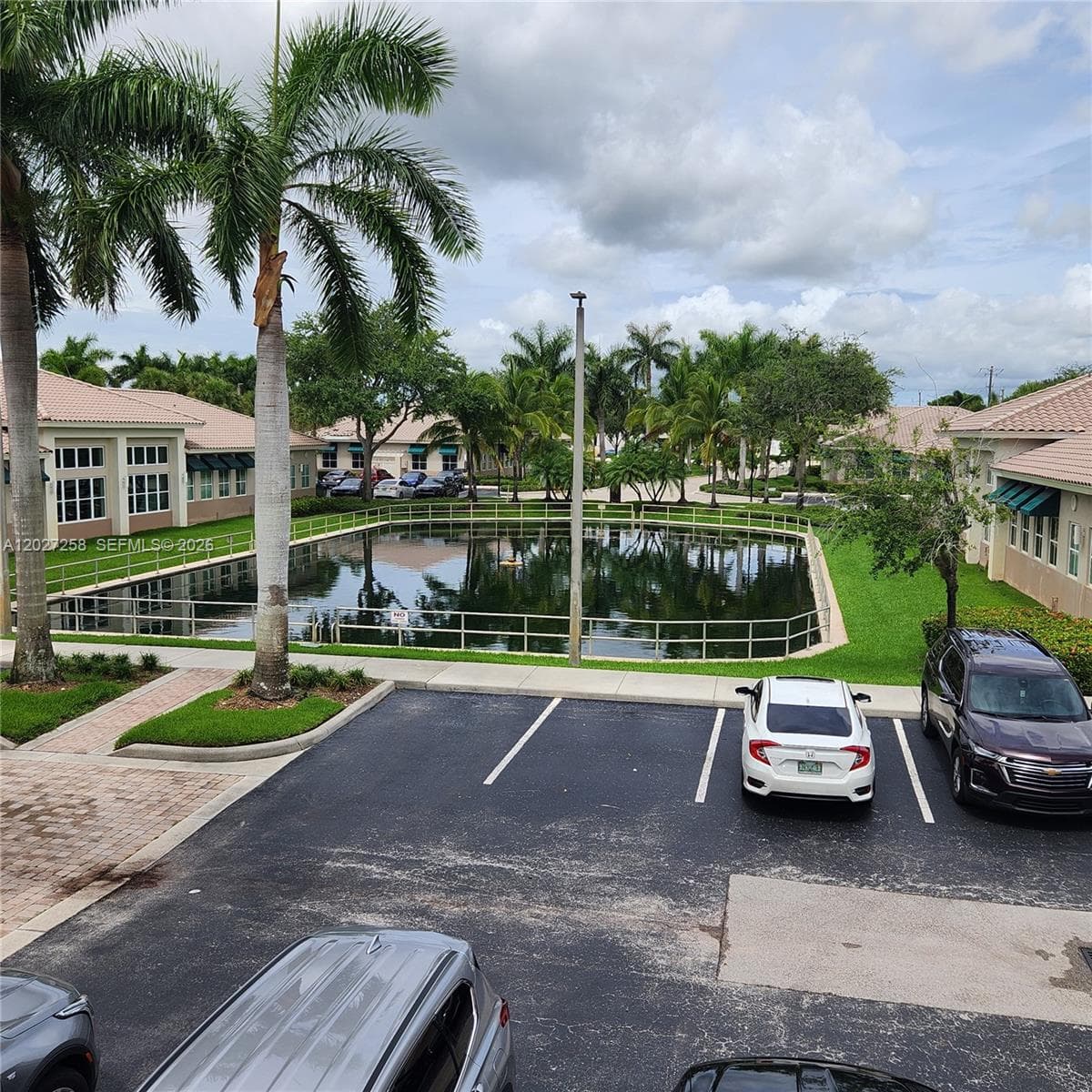 5220 S University Dr # 204C, Davie FL 33328