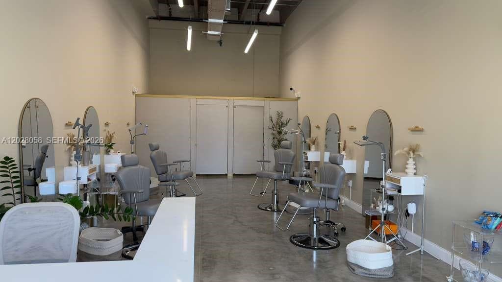 10890 NW 17th St, Sweetwater FL 33172