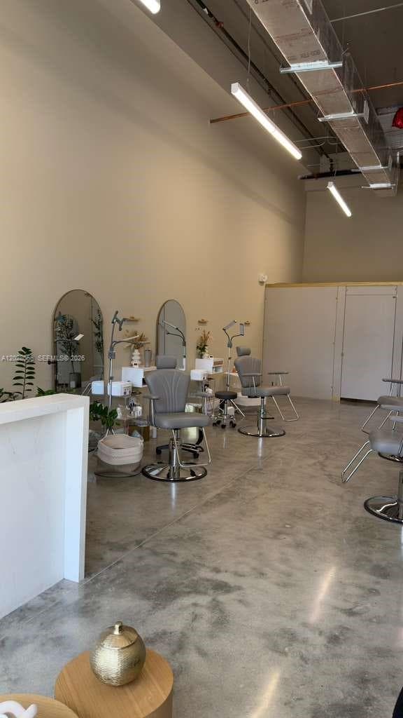 10890 NW 17th St, Sweetwater FL 33172