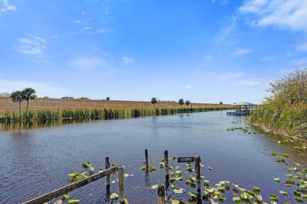 1421 NE US Highway 441 # 10, Okeechobee FL 34974