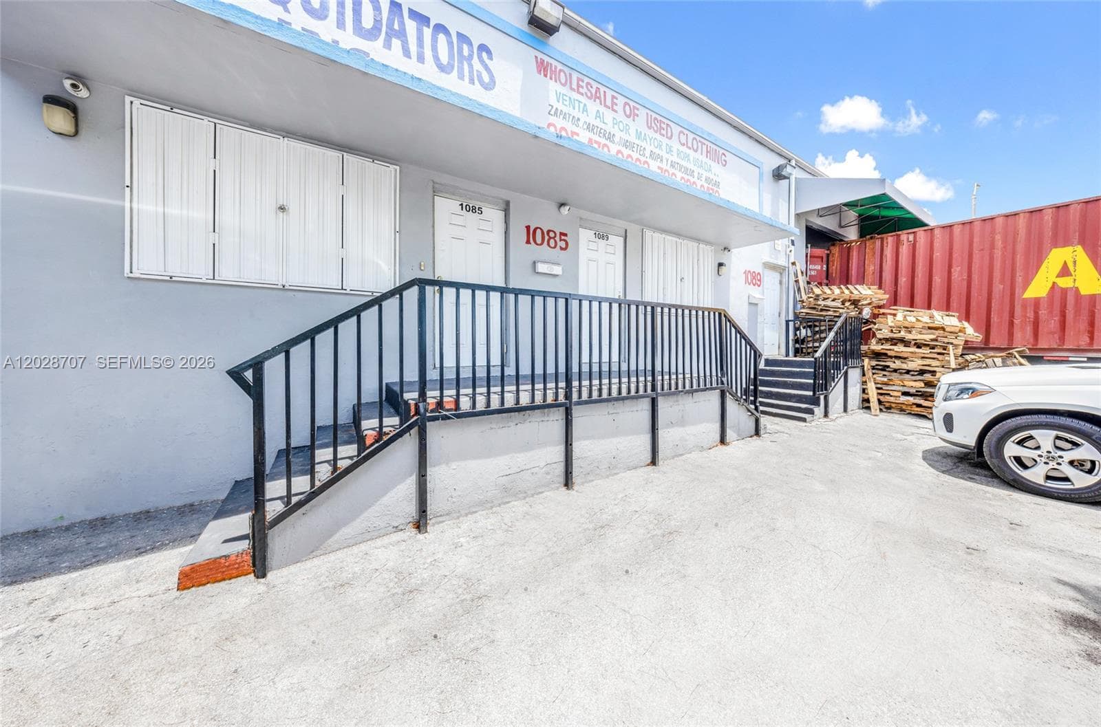 1085 E 27th St, Hialeah FL 33013