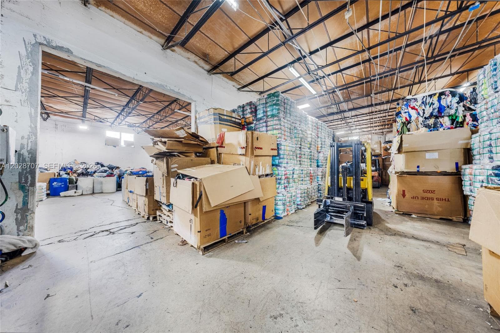 1085 E 27th St, Hialeah FL 33013