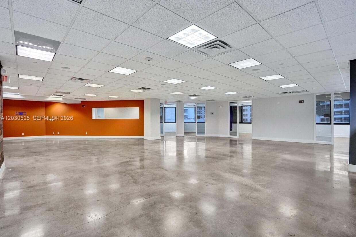 Fort Lauderdale, FL, 33301