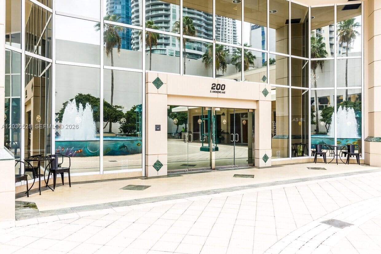 Fort Lauderdale, FL, 33301