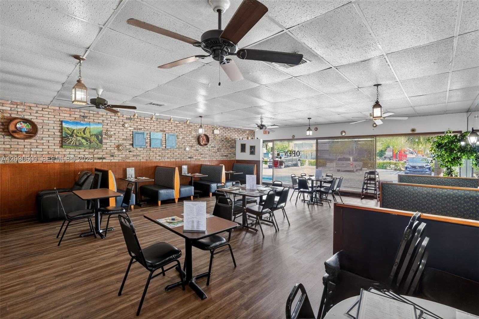 Turnkey Pompano Beach Restaurant, Pompano Beach FL 33060