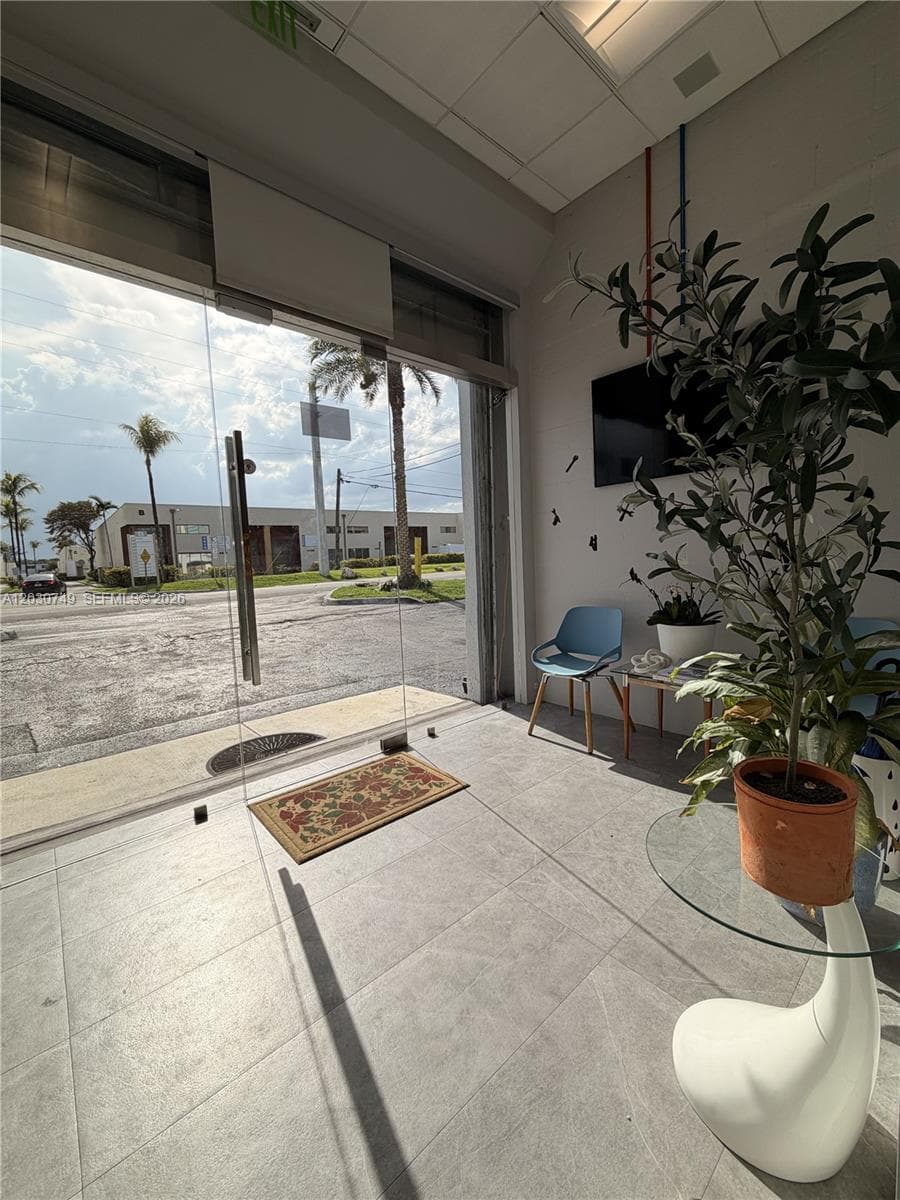 4705 SW 74th Ave, Miami FL 33155