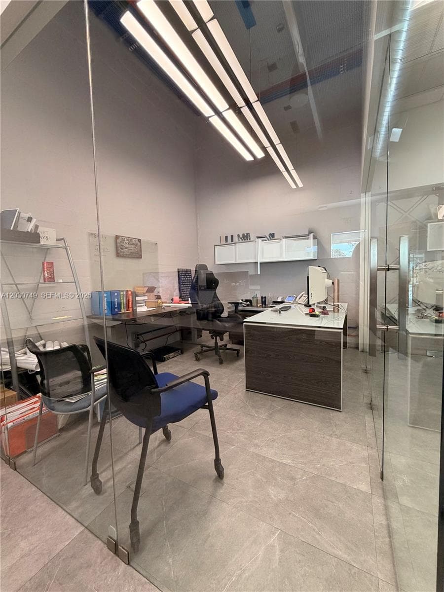 4705 SW 74th Ave, Miami FL 33155