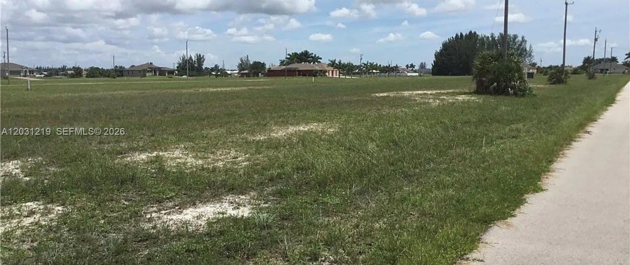 3513 NW 46th ln, Cape Coral FL 33993