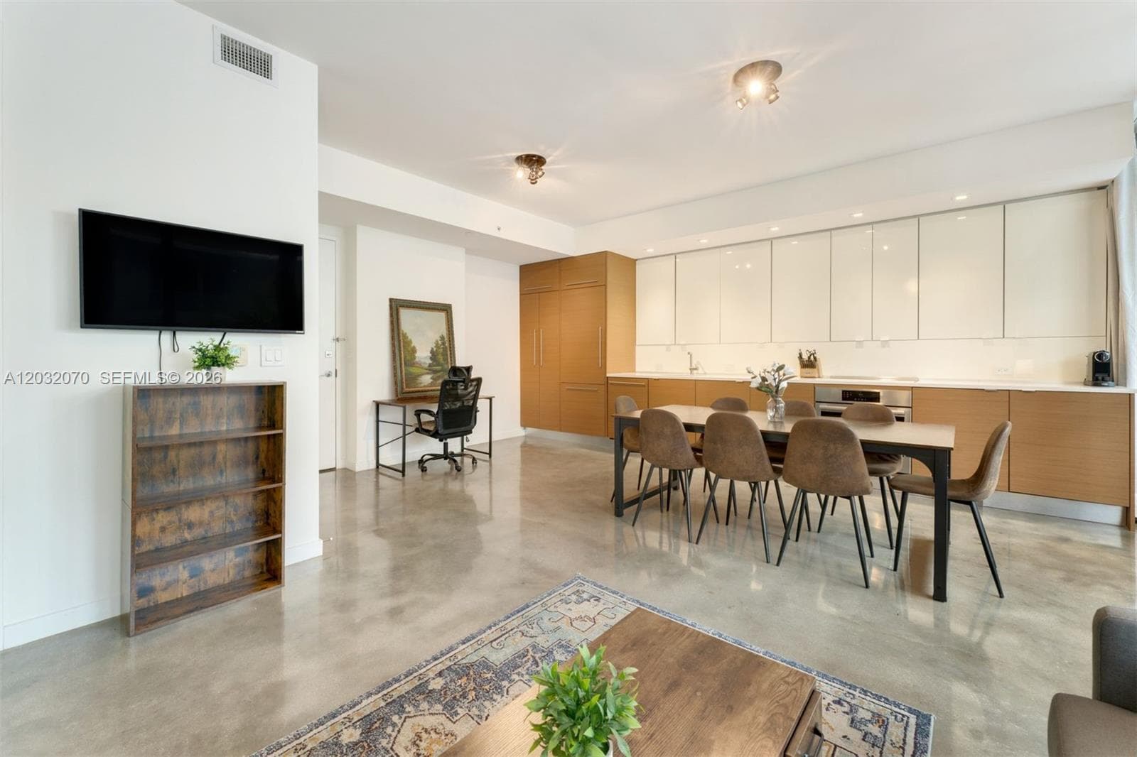 250 NW 24th St # 2B, Miami FL 33127