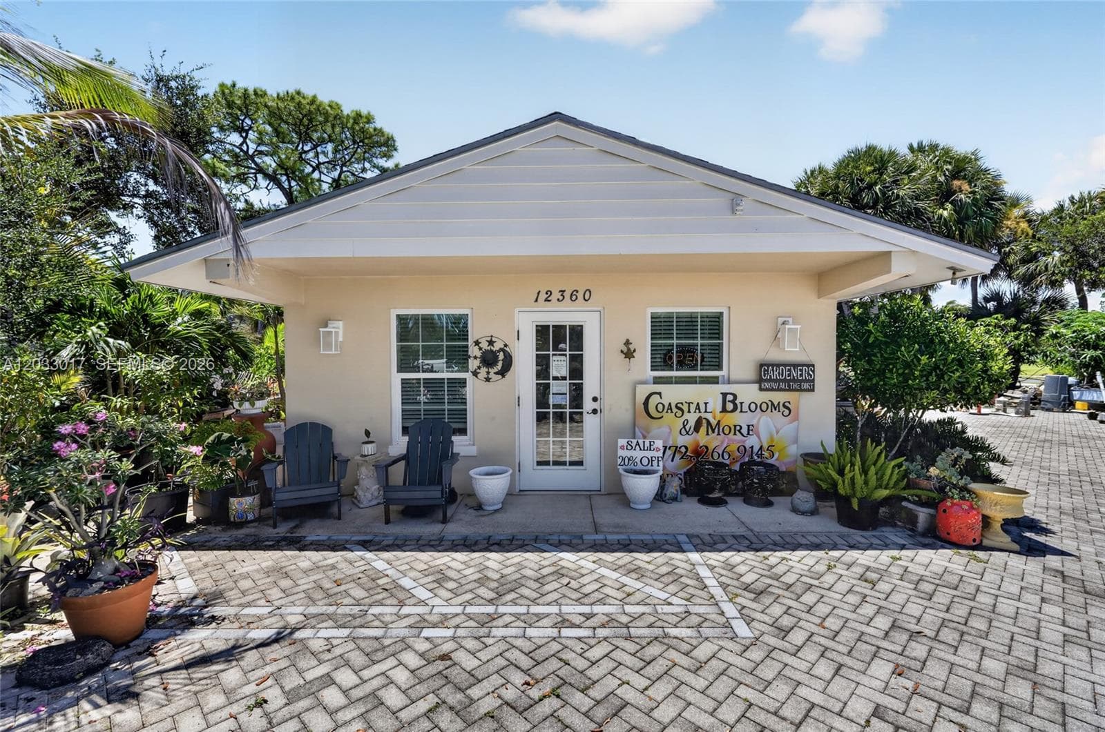12360 SE Dixie Hwy, Hobe Sound FL 33455