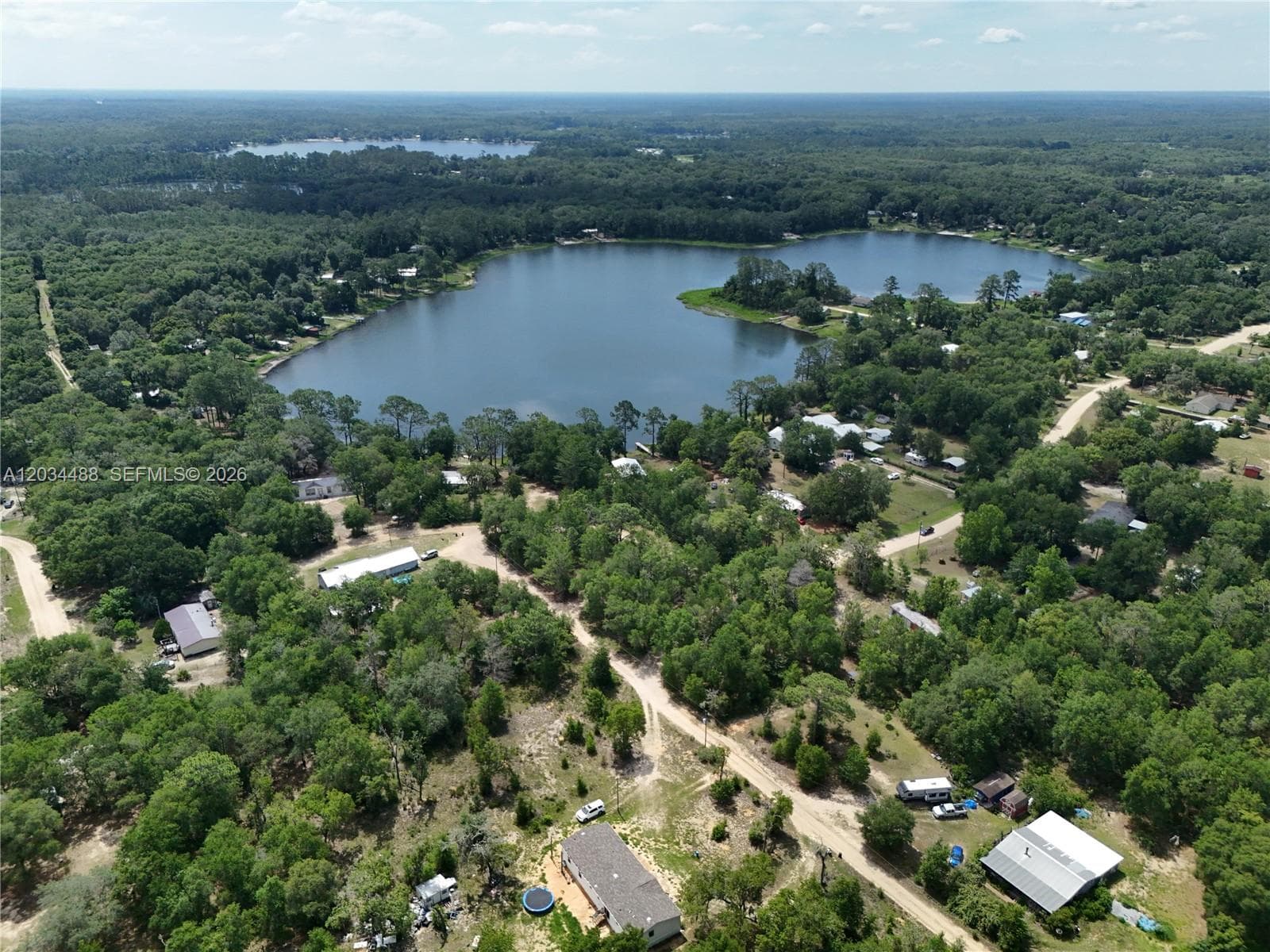 225 MIRROR LAKE DR, Other City - In The State Of Florida FL 32148