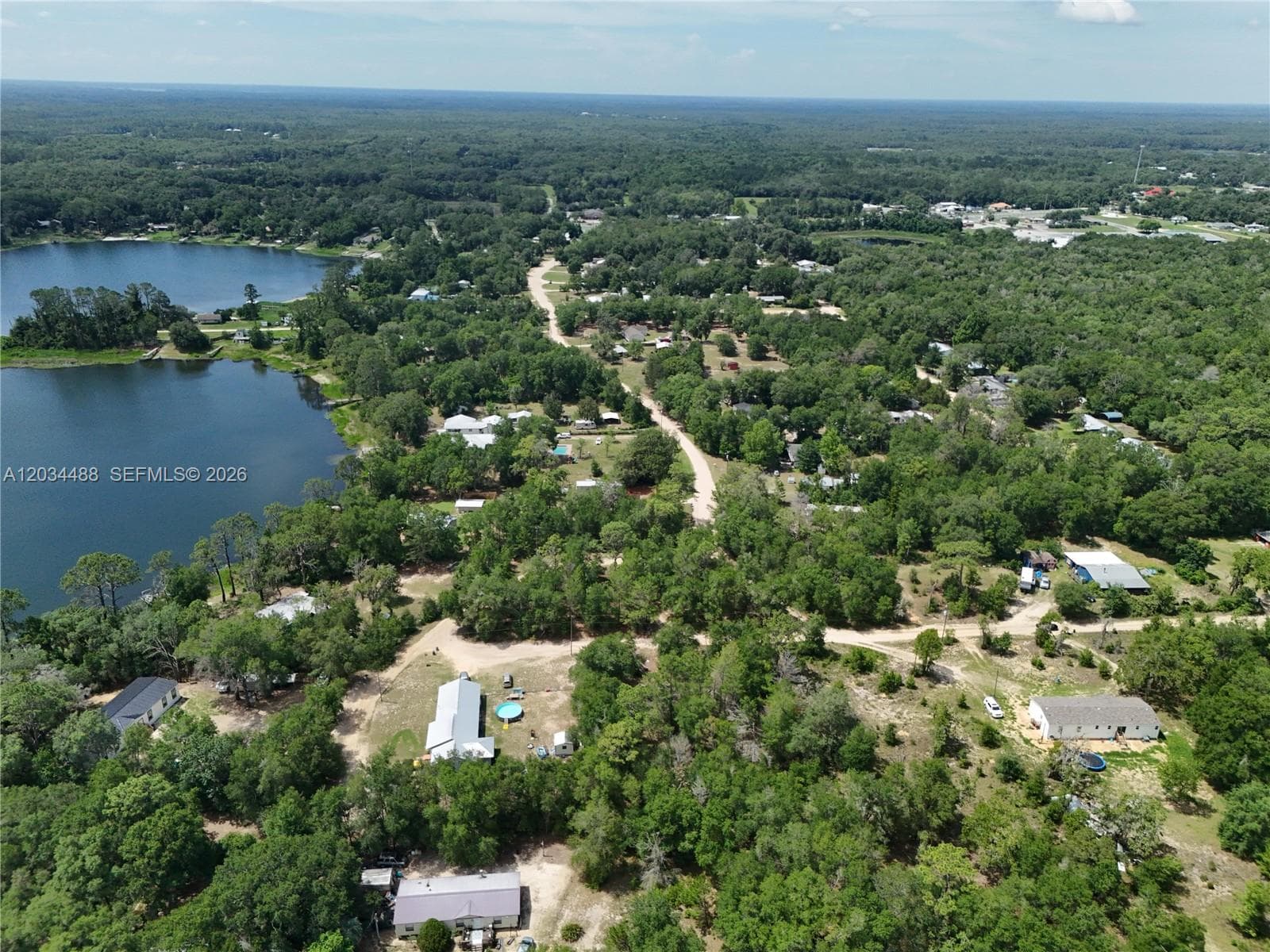 225 MIRROR LAKE DR, Other City - In The State Of Florida FL 32148