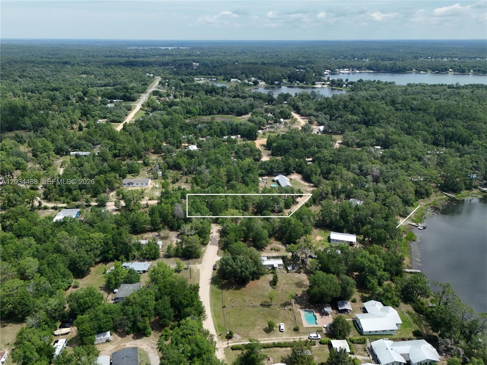 225 MIRROR LAKE DR, Other City - In The State Of Florida FL 32148