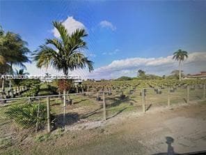 20990 SW 210th St, Miami FL 33187