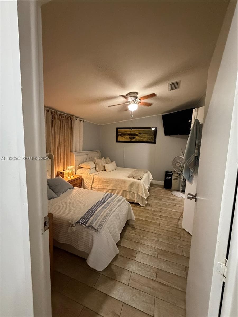 19800 SW 180th Ave, Miami FL 33187