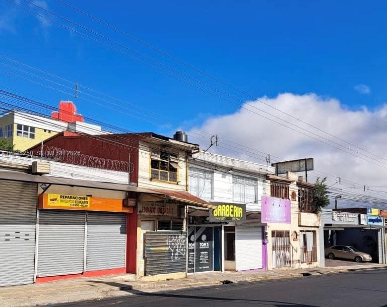 Avenida Central Cartago, FL 000