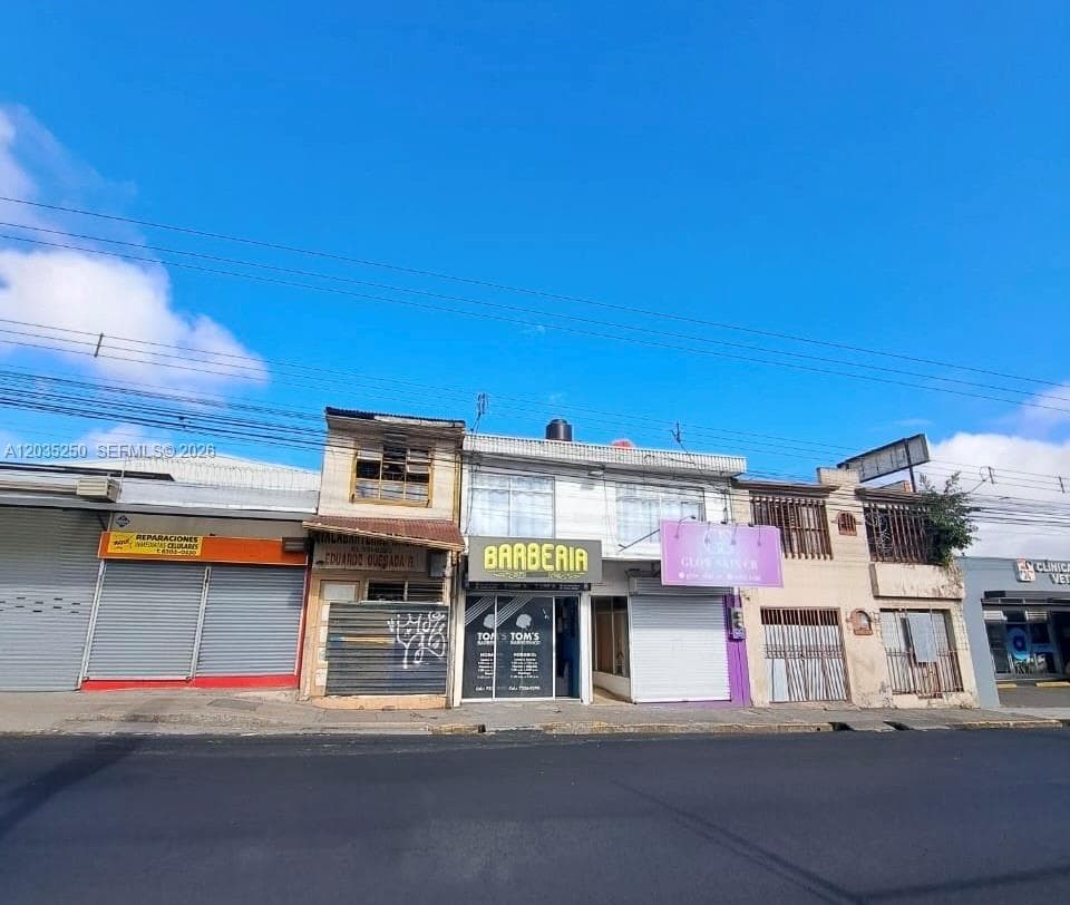 Avenida Central Cartago, FL 000