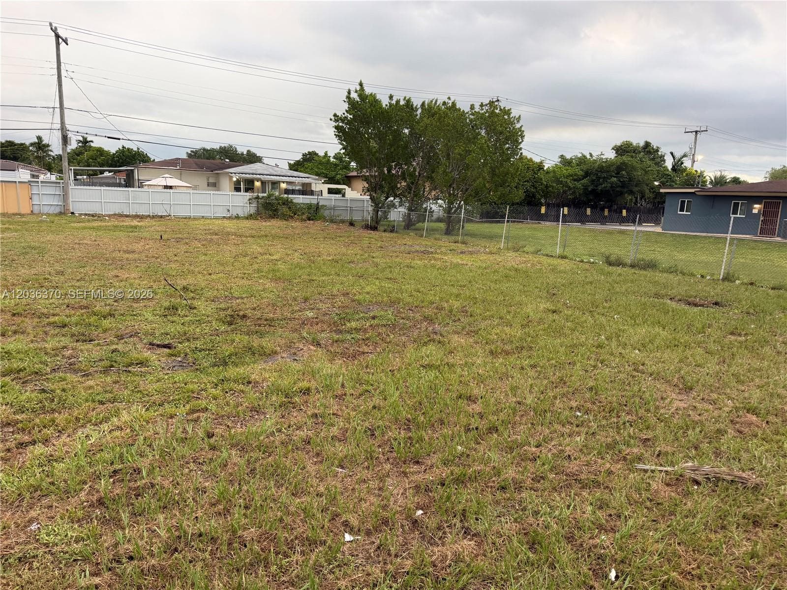 291 W 49th St, Hialeah FL 33012