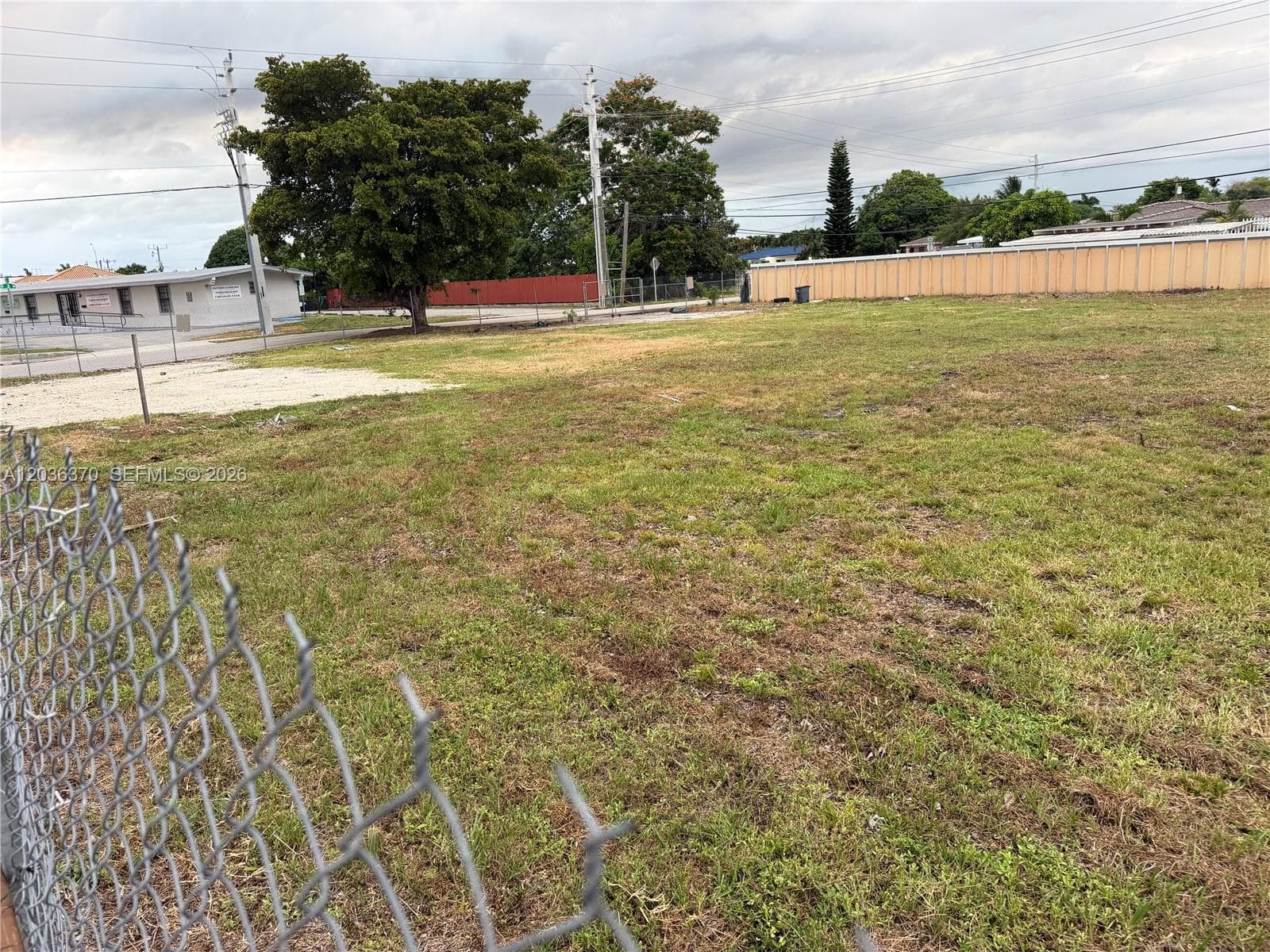 291 W 49th St, Hialeah FL 33012