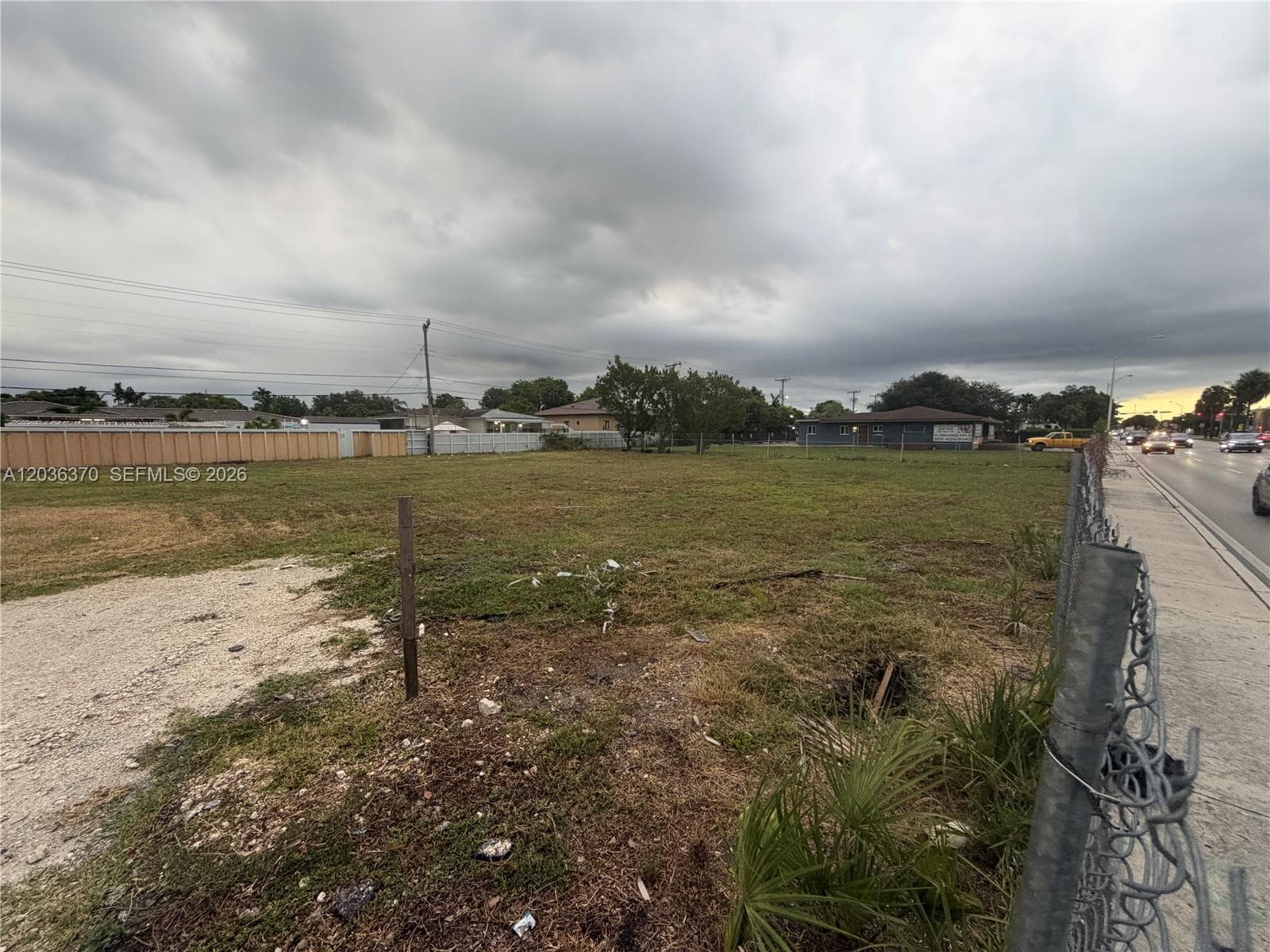 291 W 49th St, Hialeah FL 33012