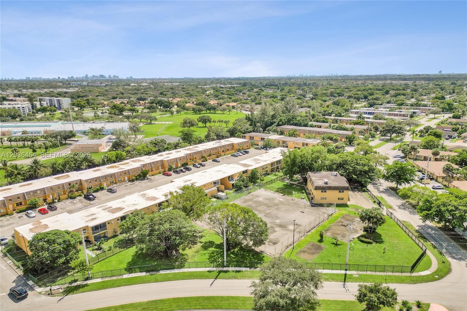 2600 NW 60th Ter, Sunrise FL 33313