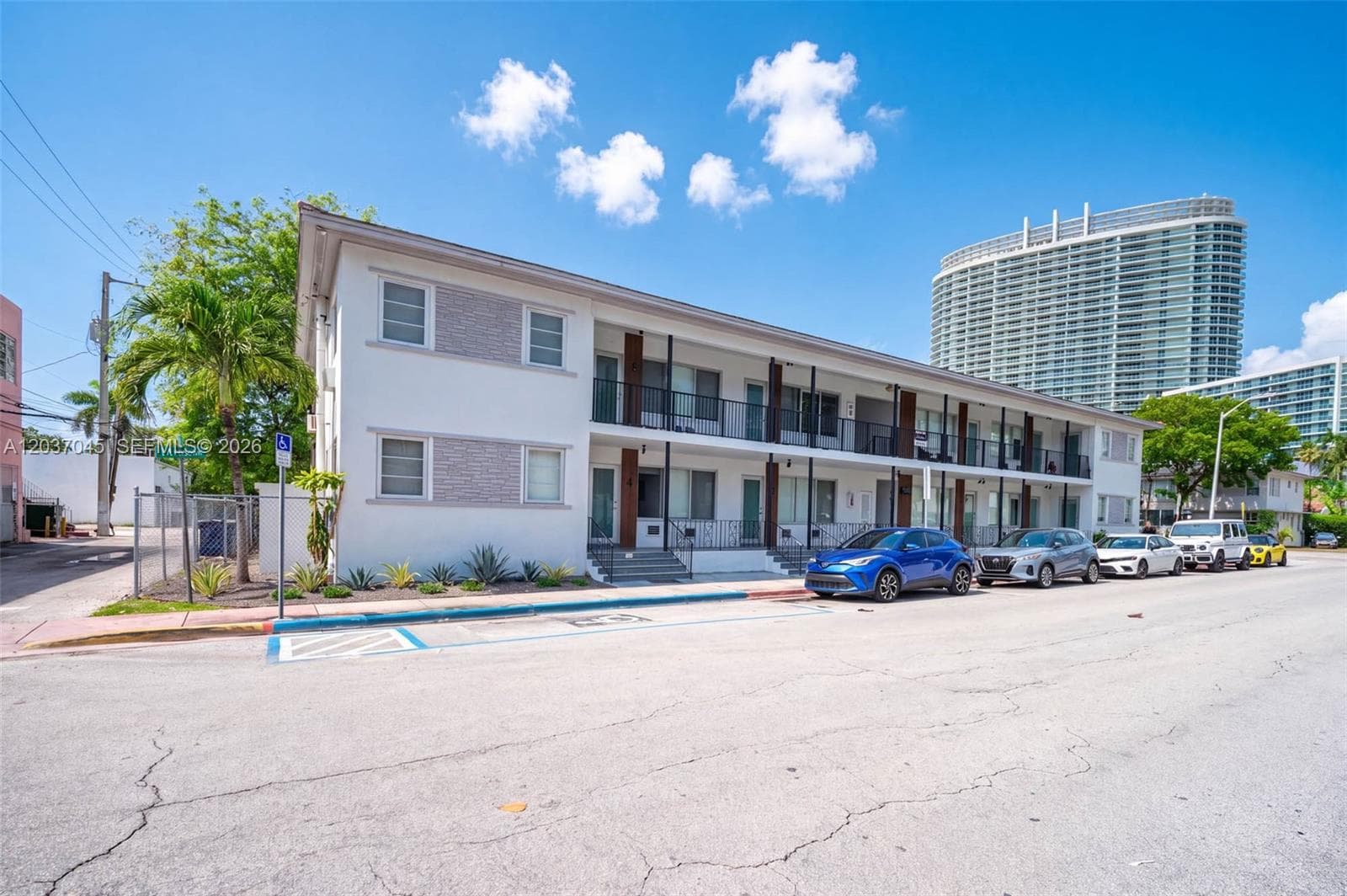 Miami Beach, FL, 33139