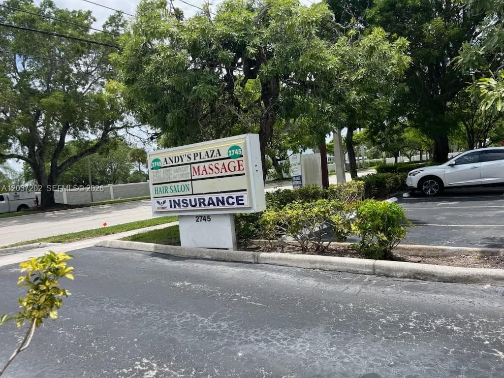 2745 W Hillsboro Blvd # 5, Deerfield Beach FL 33442