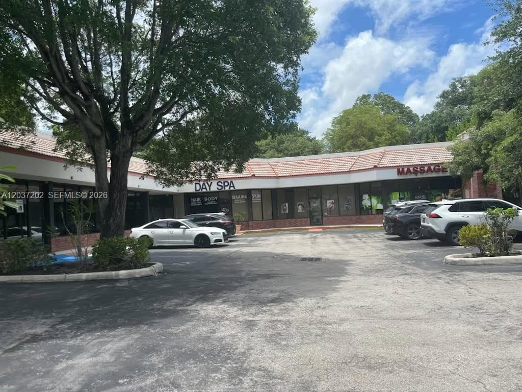 2745 W Hillsboro Blvd # 5, Deerfield Beach FL 33442