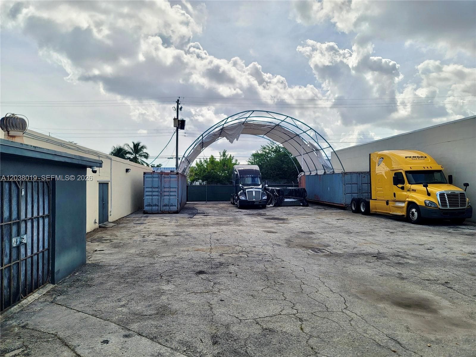 2216 N 20th Ave, Hollywood FL 33020