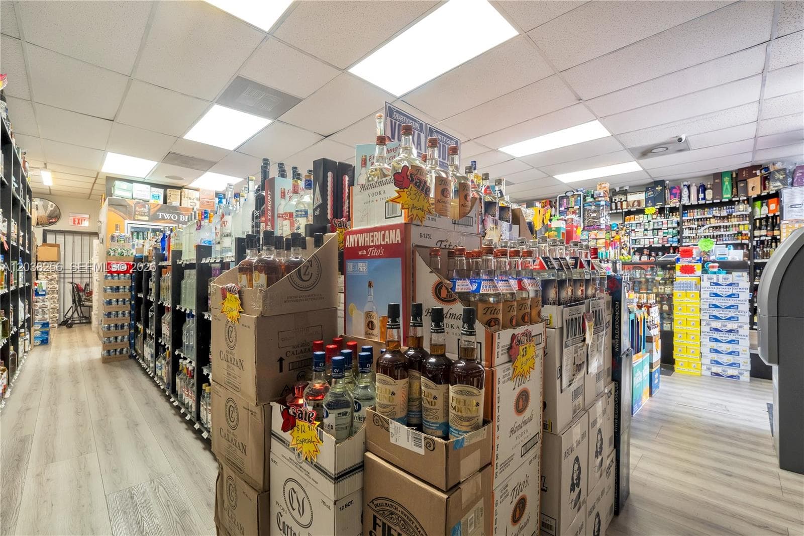 425 NW 12th ave suite j-k, Miami FL 33128