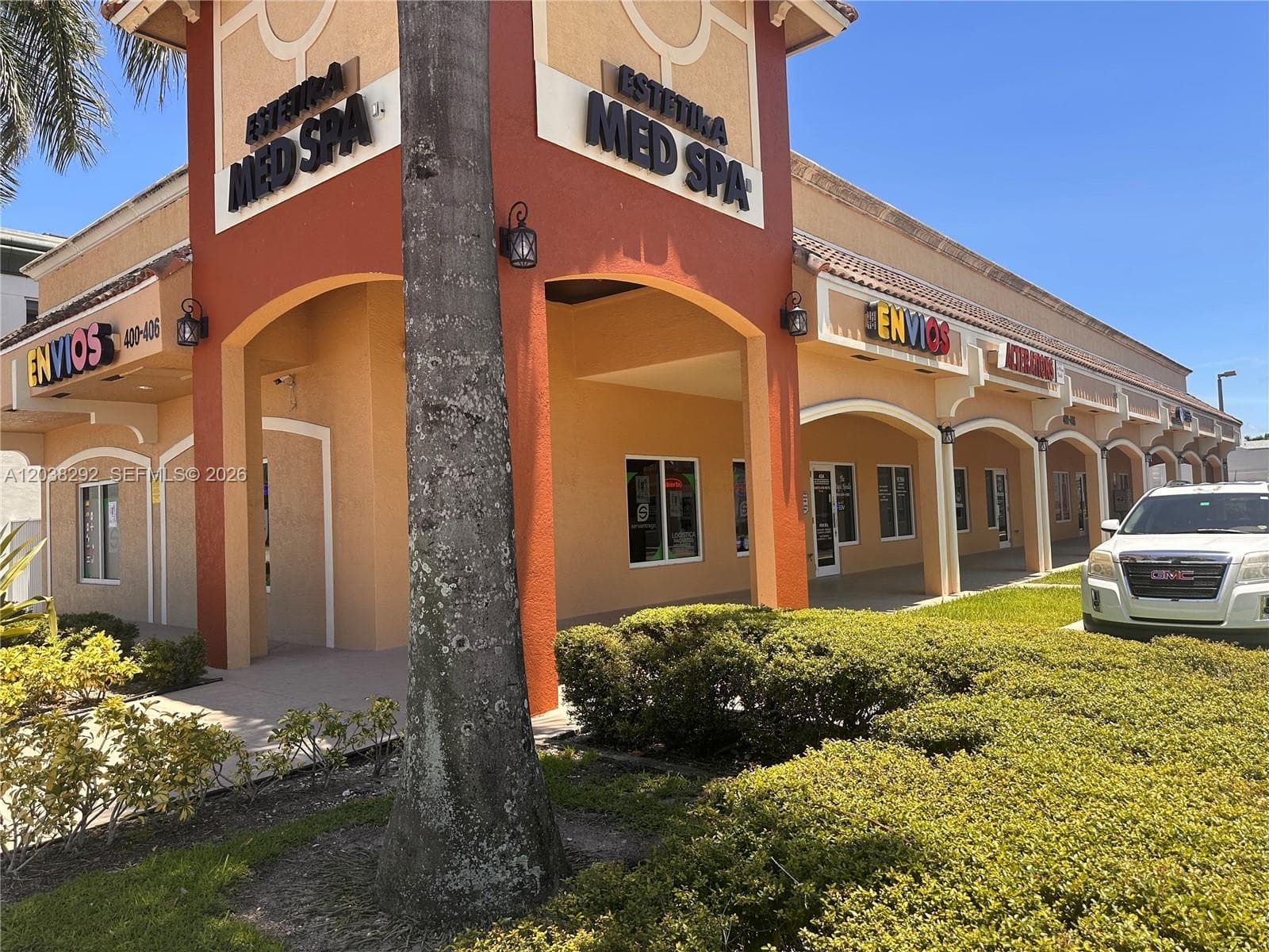 400 E Hallandale Beach Blvd, Hallandale Beach FL 33009