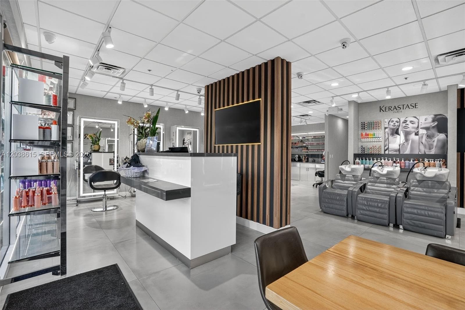 Second Generation Beauty Salon For Lease In Hialeah, FL 33015
