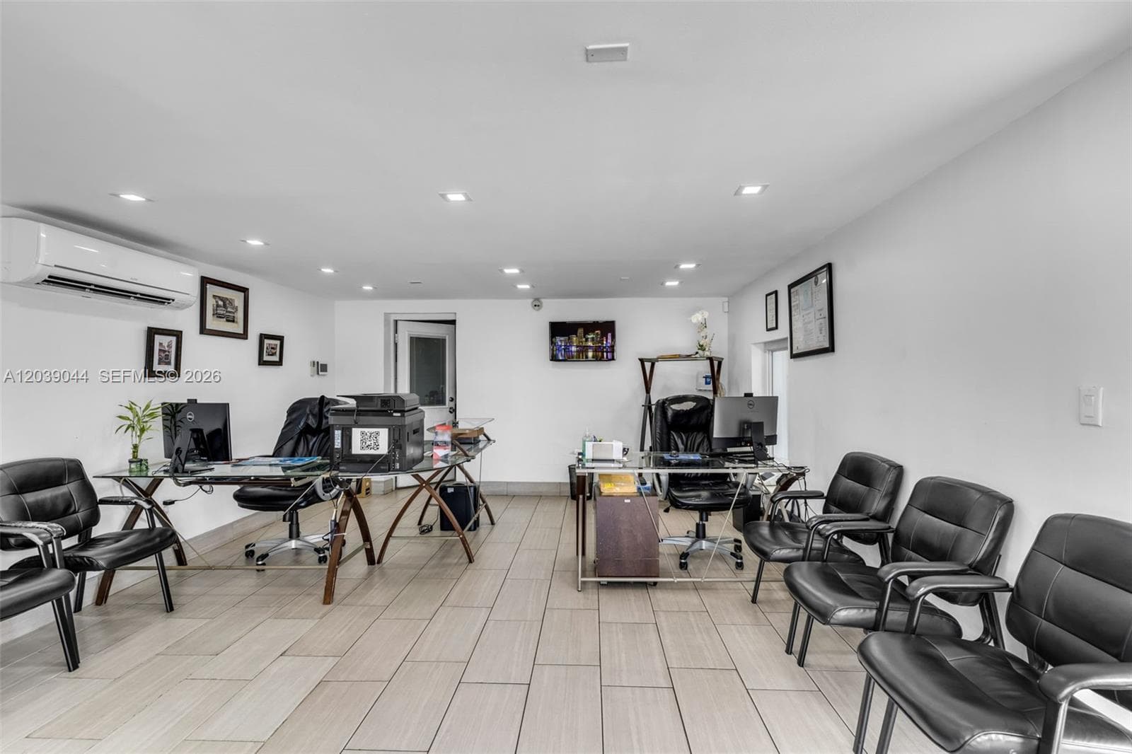 2729 NW 56th St, Miami FL 33142