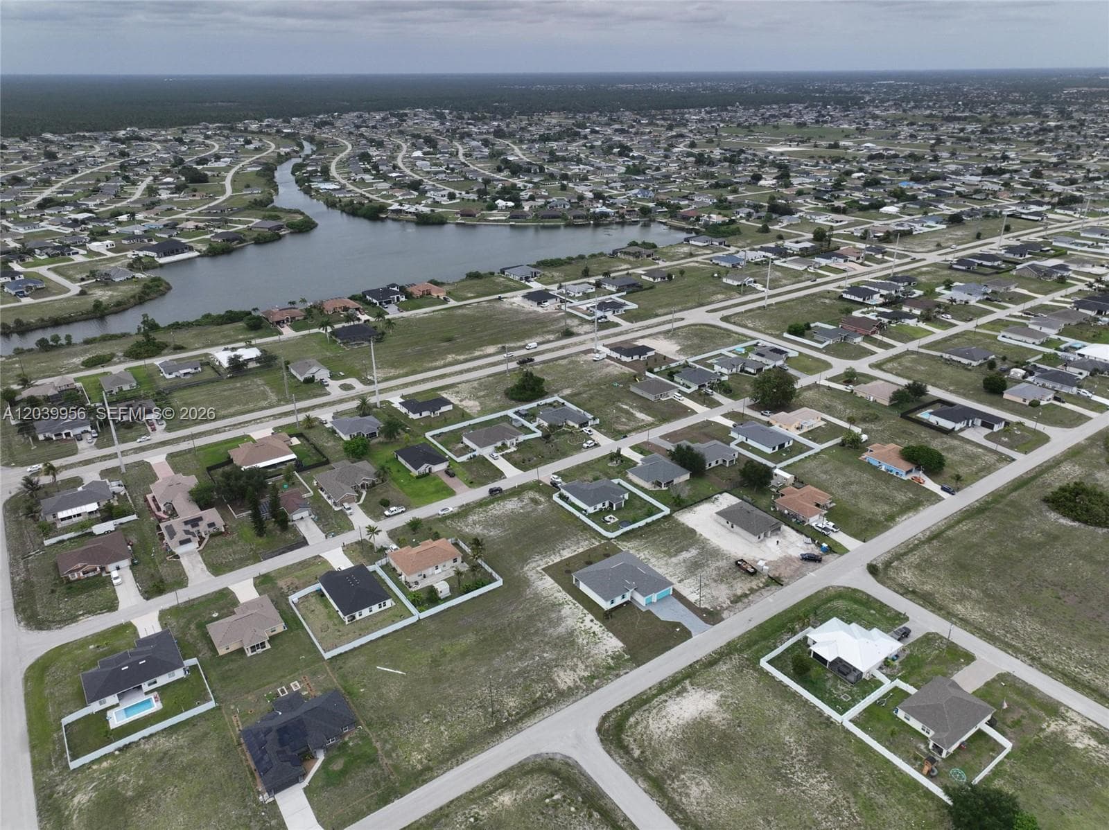 530 NW 23RD TER, Cape Coral FL 33993