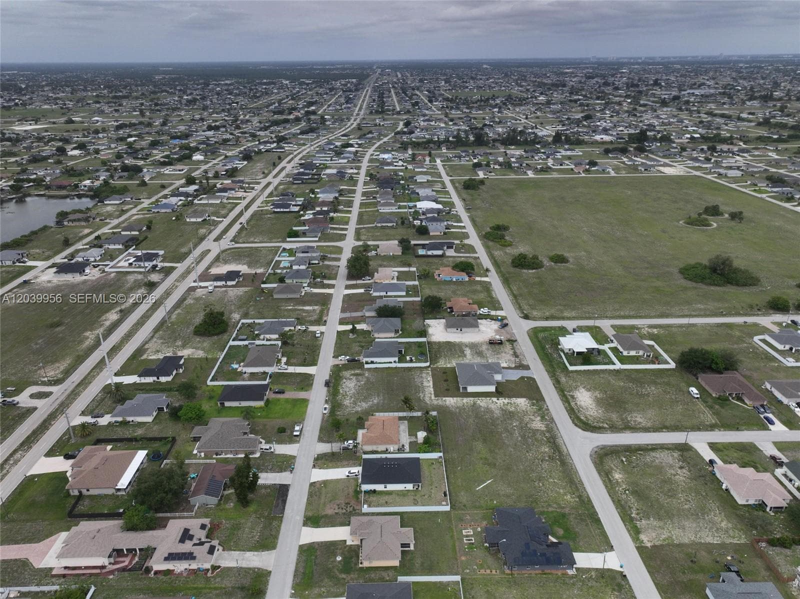 530 NW 23RD TER, Cape Coral FL 33993