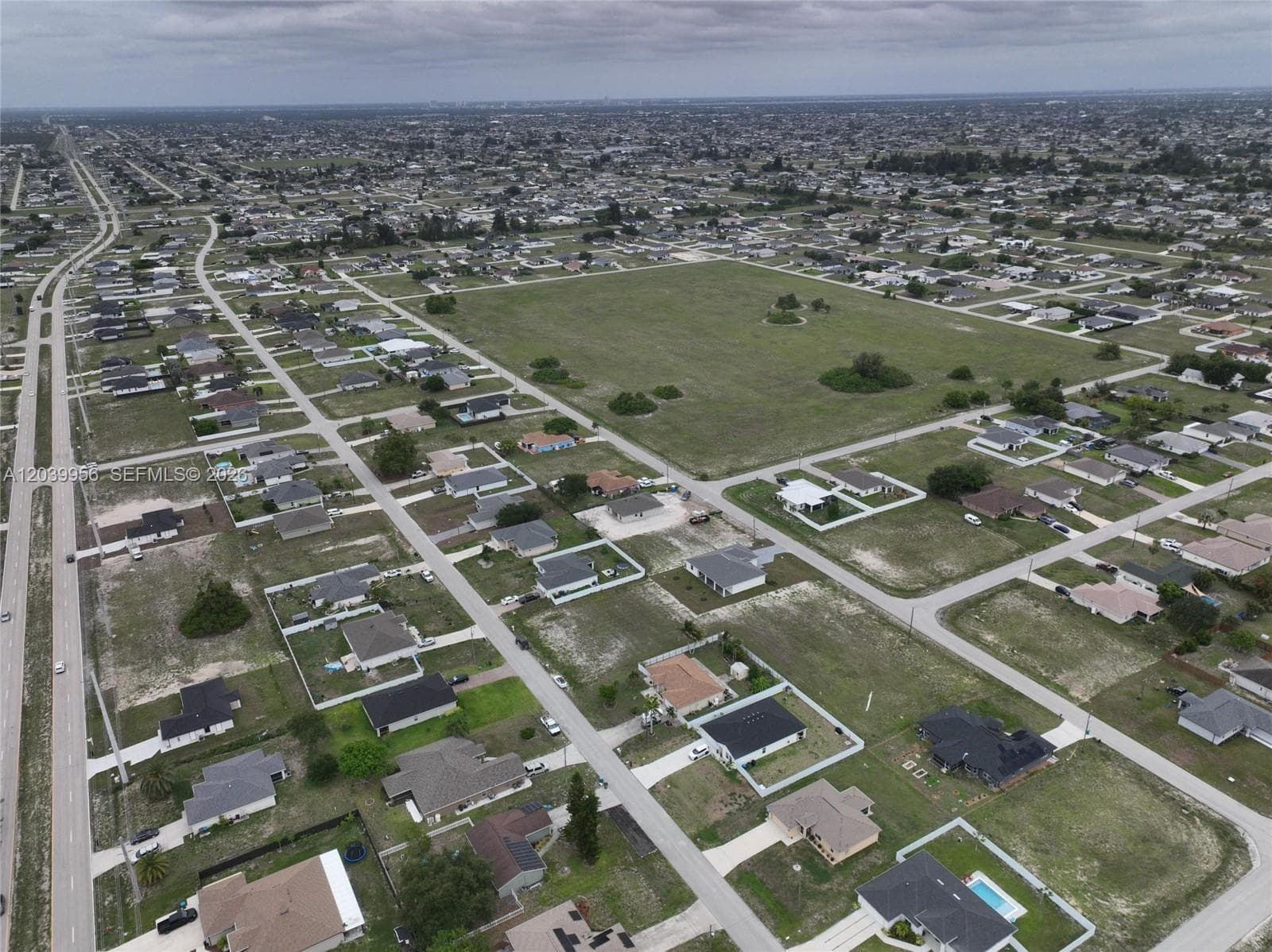 530 NW 23RD TER, Cape Coral FL 33993