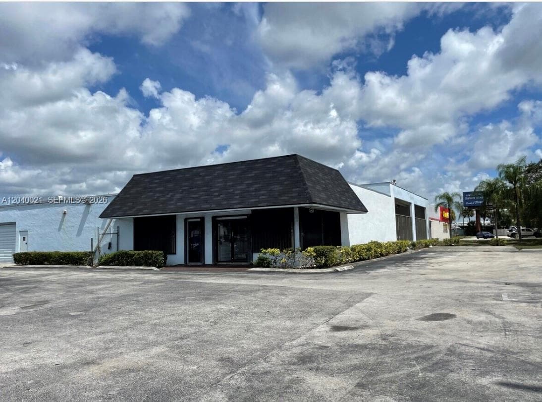 1771 S State Road 7, Fort Lauderdale FL 33317