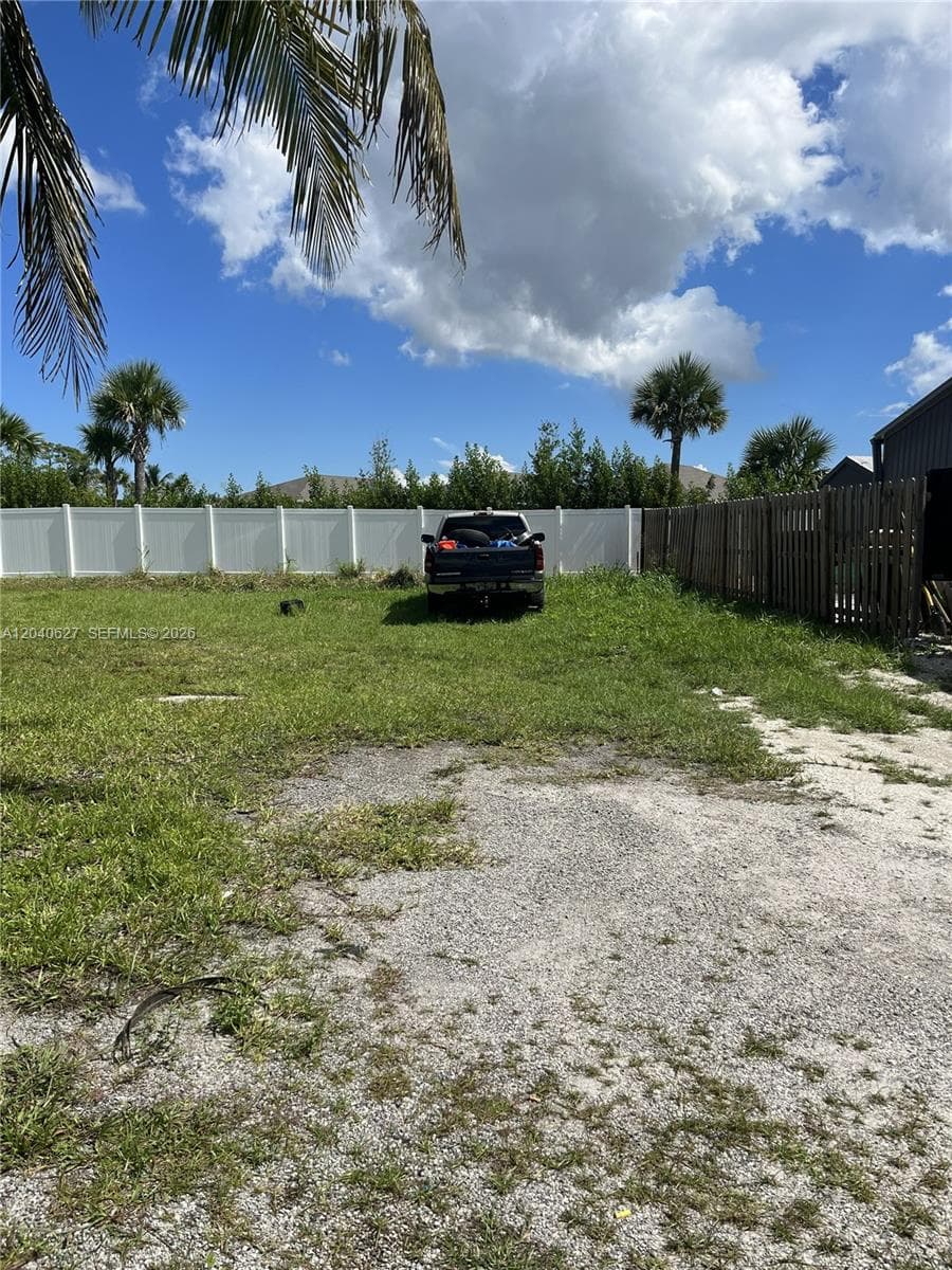 5754 SE Green Ln, Stuart FL 34997