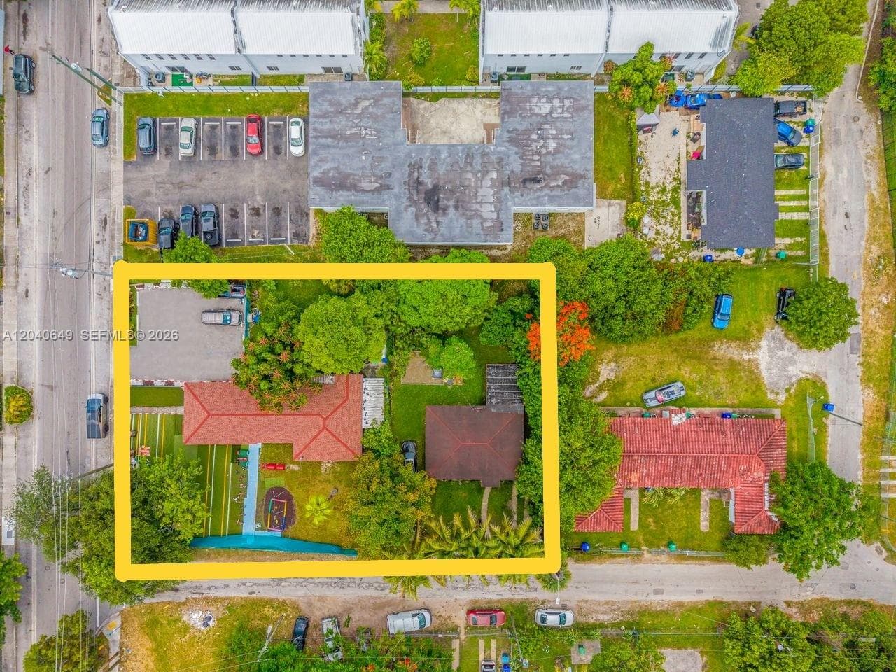 111 NW 77th St, Miami FL 33150