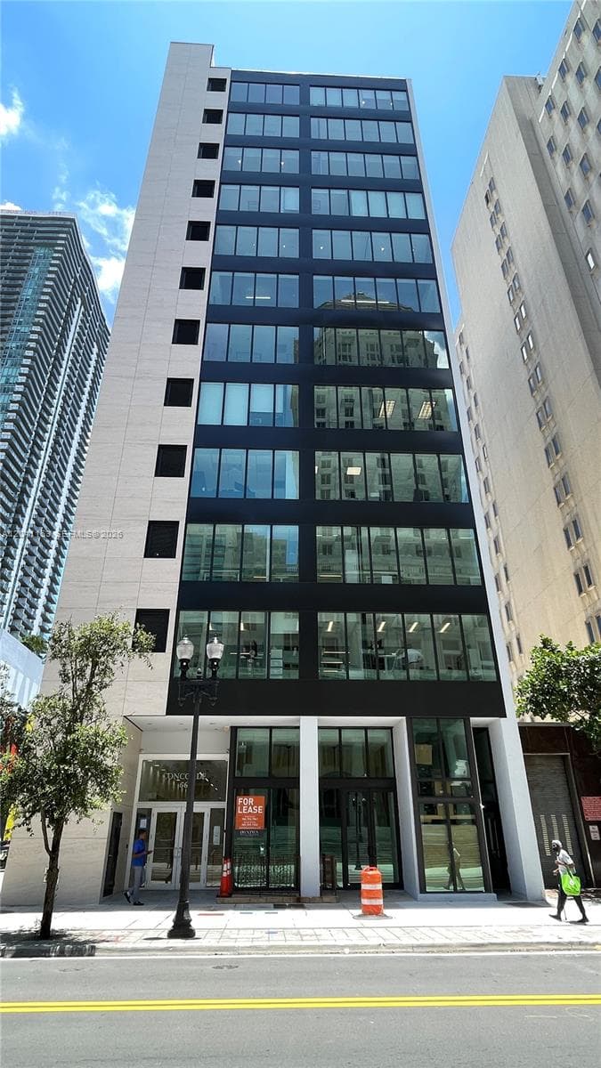 66 W Flagler St # 320, Miami FL 33130