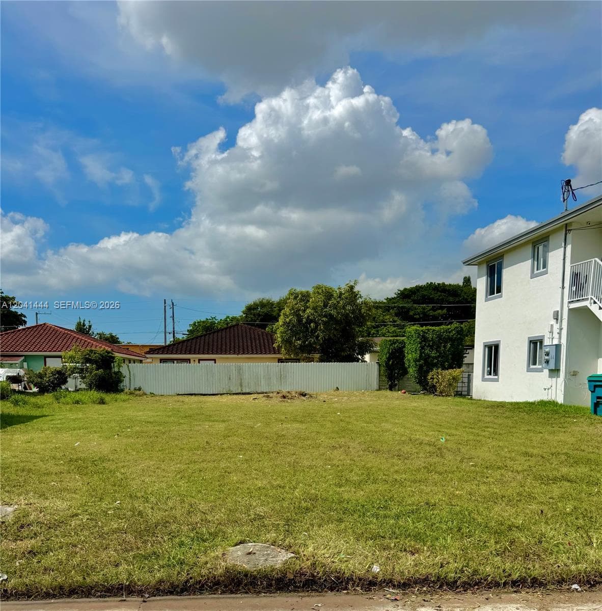 1512 NW 60th St, Miami FL 33142