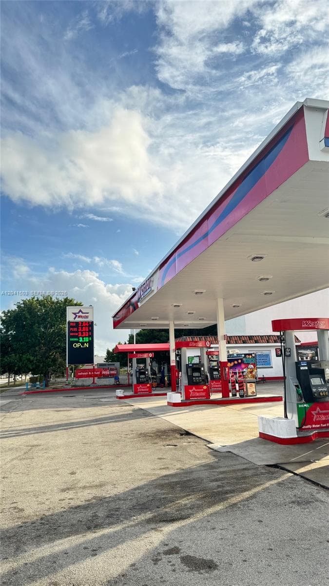 6776 SW 117th Ave, Miami FL 33183