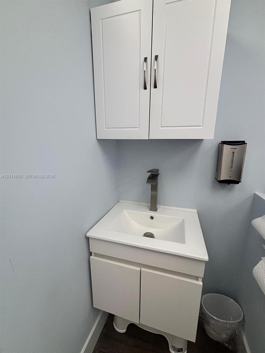 Washing hands station