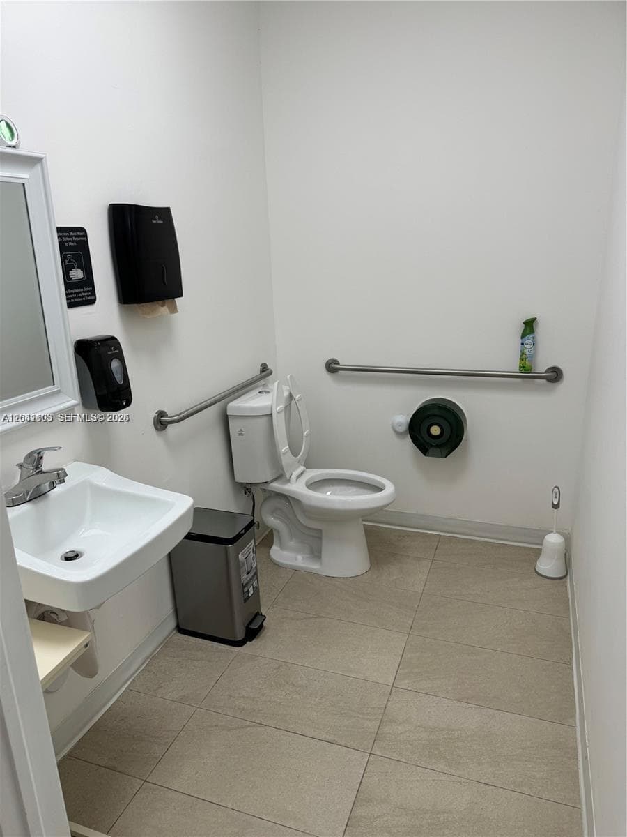 0000 W 20th Ln, Hialeah FL 33016