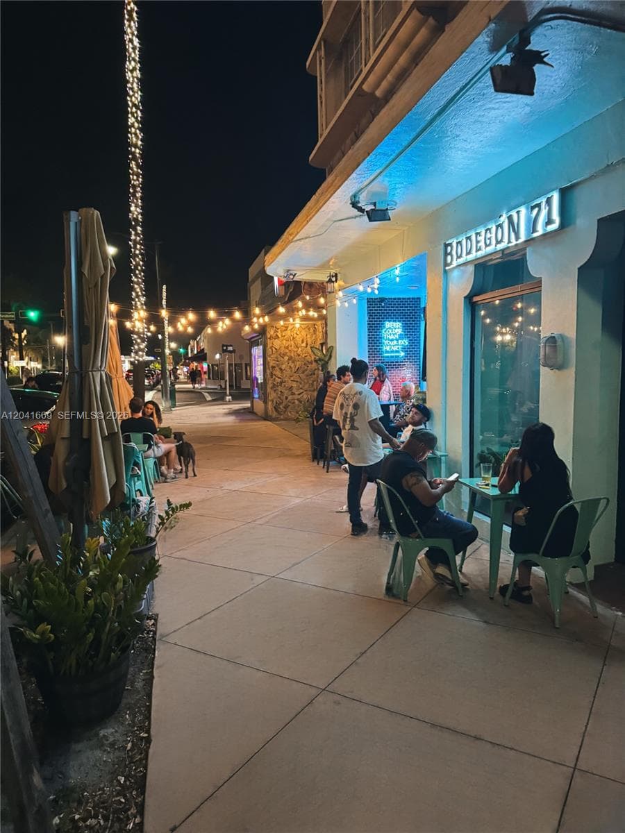 1014 71st St, Miami Beach FL 33141