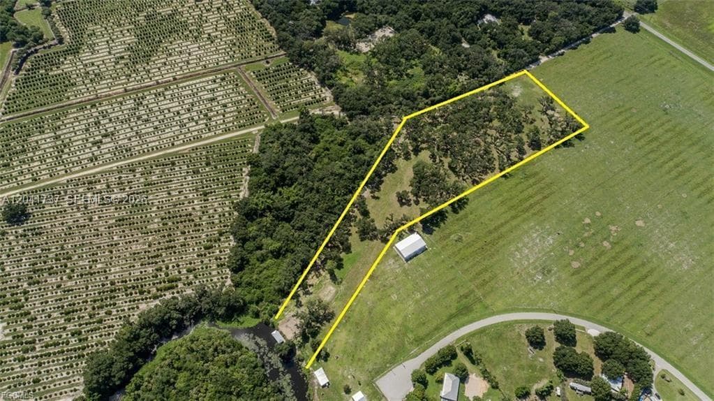 5247 County Road 78, LaBelle FL 33935