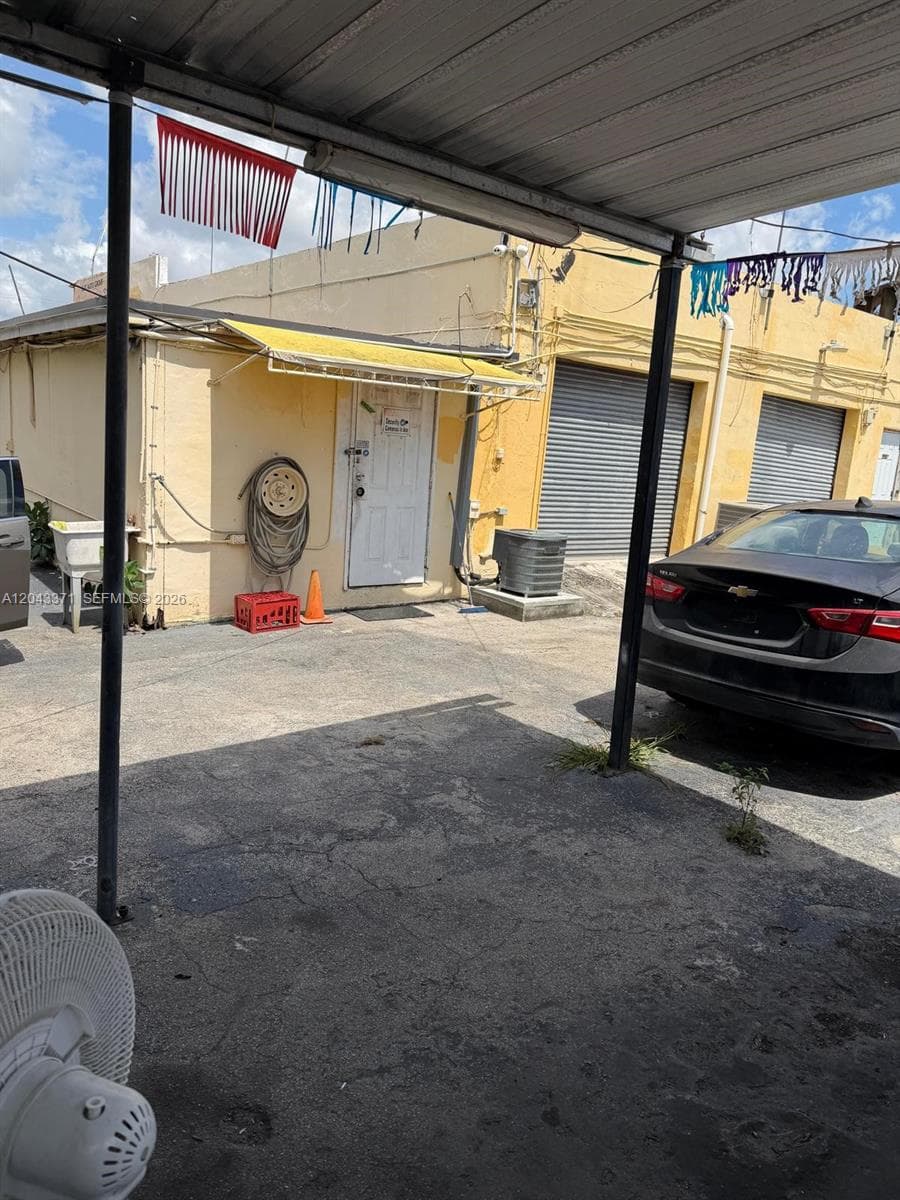 3445 NW 27th Ave, Miami FL 33142